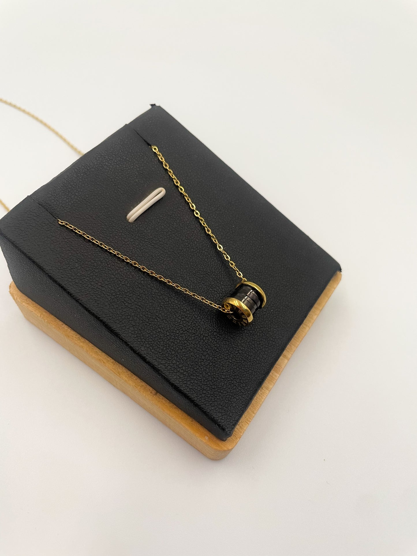 Collier Claude
