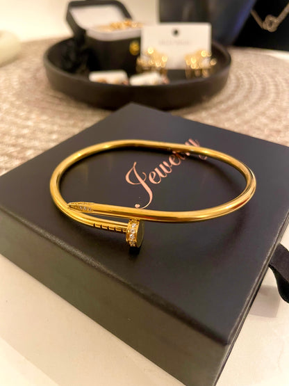 Bracelet Cartier avec strass